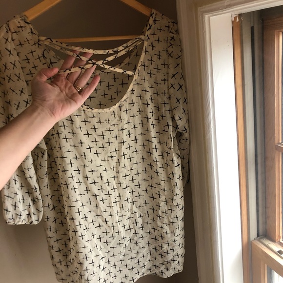 Shear blouse/top - Picture 3 of 3